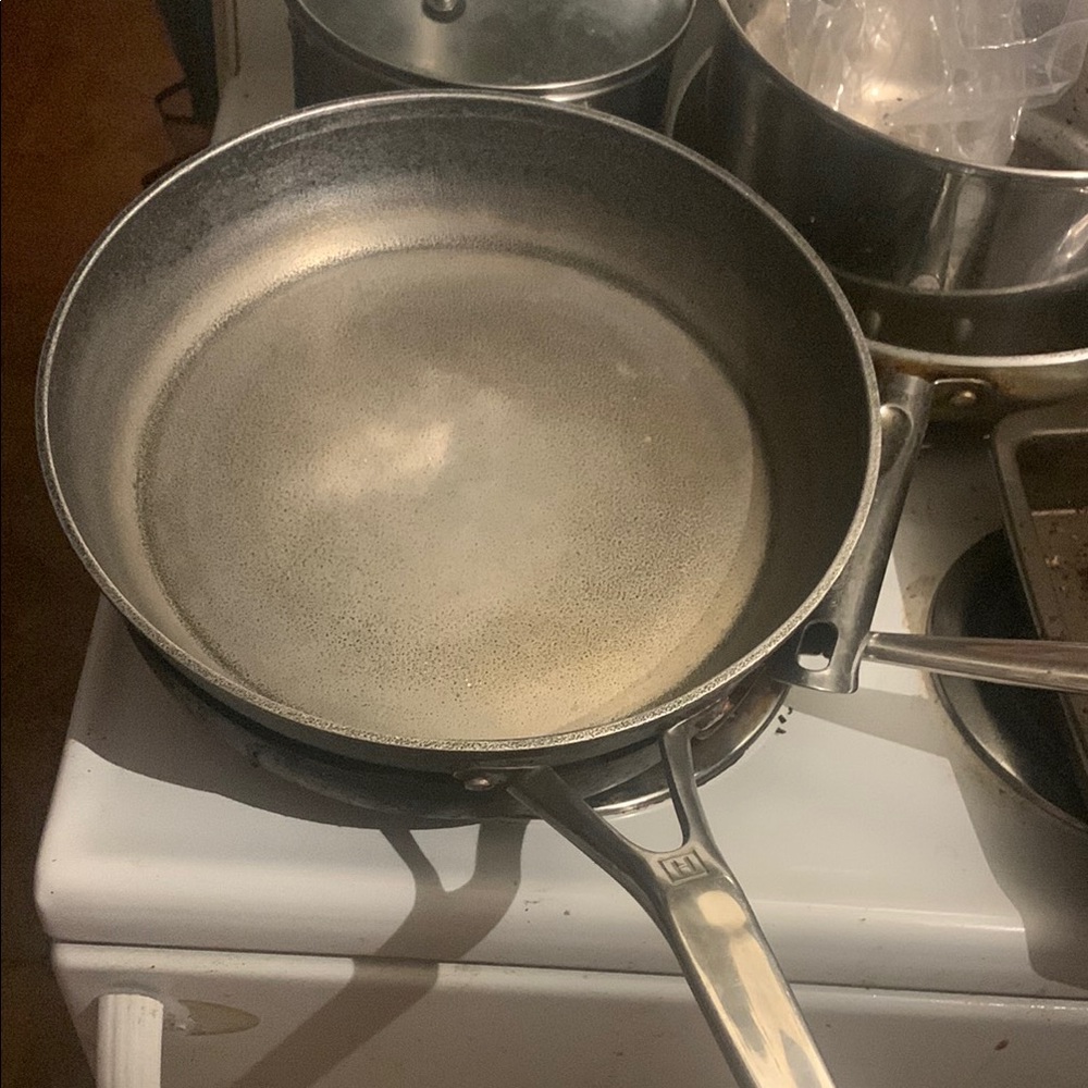 Mid to Large sized Stainless Steel Frying Pan Clean!